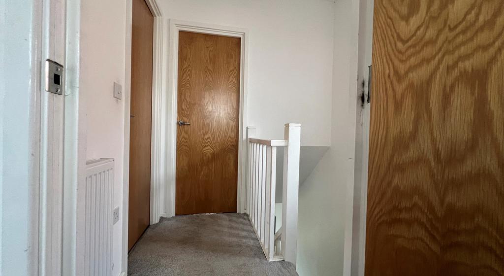 Image showing the landing area at 63 Bellamy Street, Castleford.