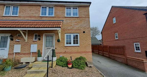 Image showing the front of the property and driveway at 17 Bluebell Walk, Pontefract.