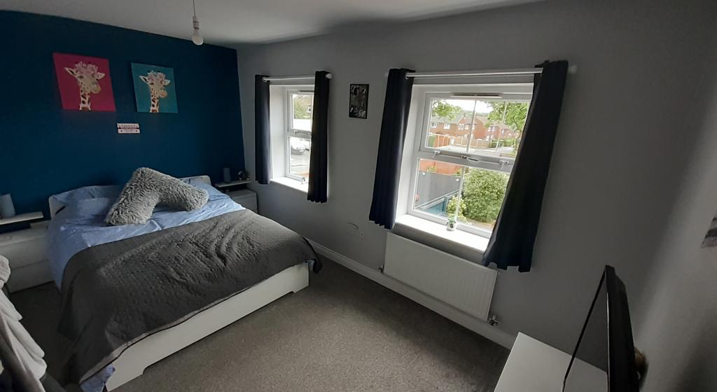 Image showing the master bedroom at 8 Field Gate Close, Wakefield.