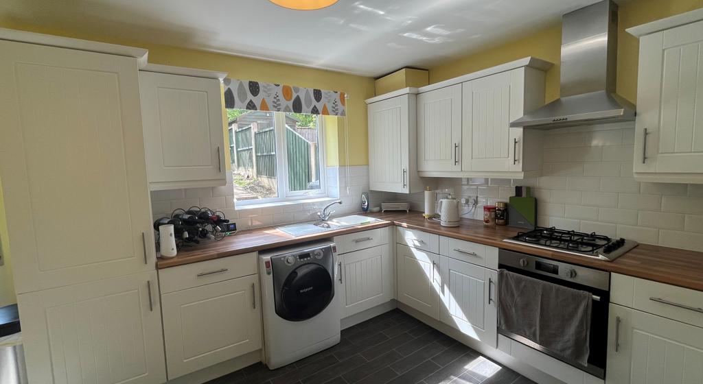 Image showing the kitchen at 1 Howell Mews, South Kirby.