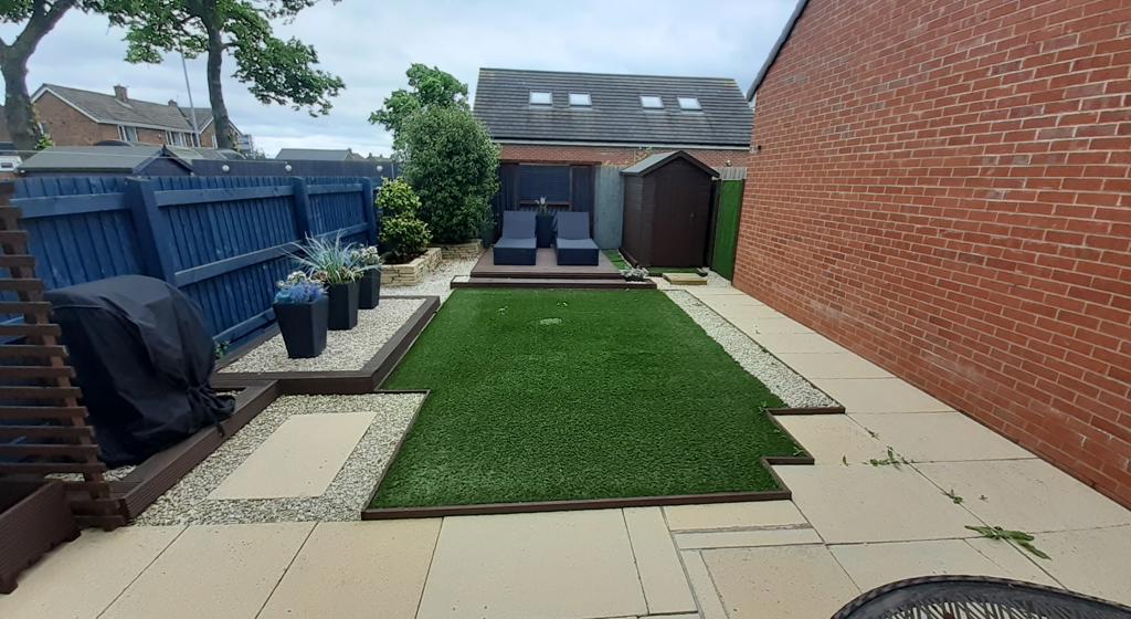 Image of the rear garden at 8 Field Gate Close, Wakefield.